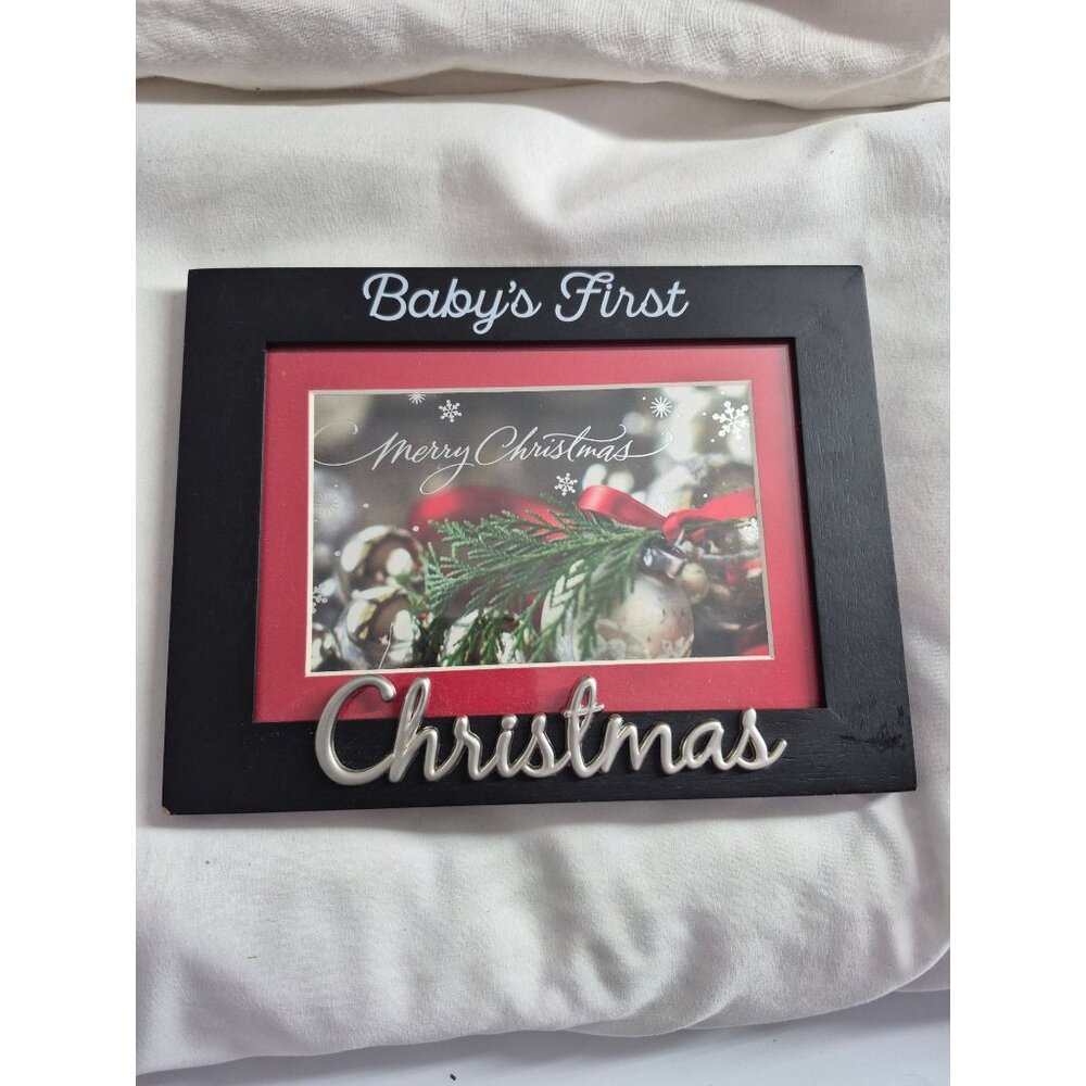 Babys First Christmas Festive Picture Frame Keepsake Commemorative Holiday Decor